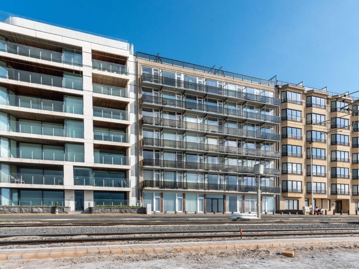 Contemporary Apartment In Oostende With Balcony Экстерьер фото
