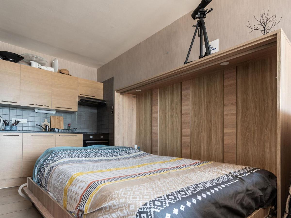 Contemporary Apartment In Oostende With Balcony Экстерьер фото