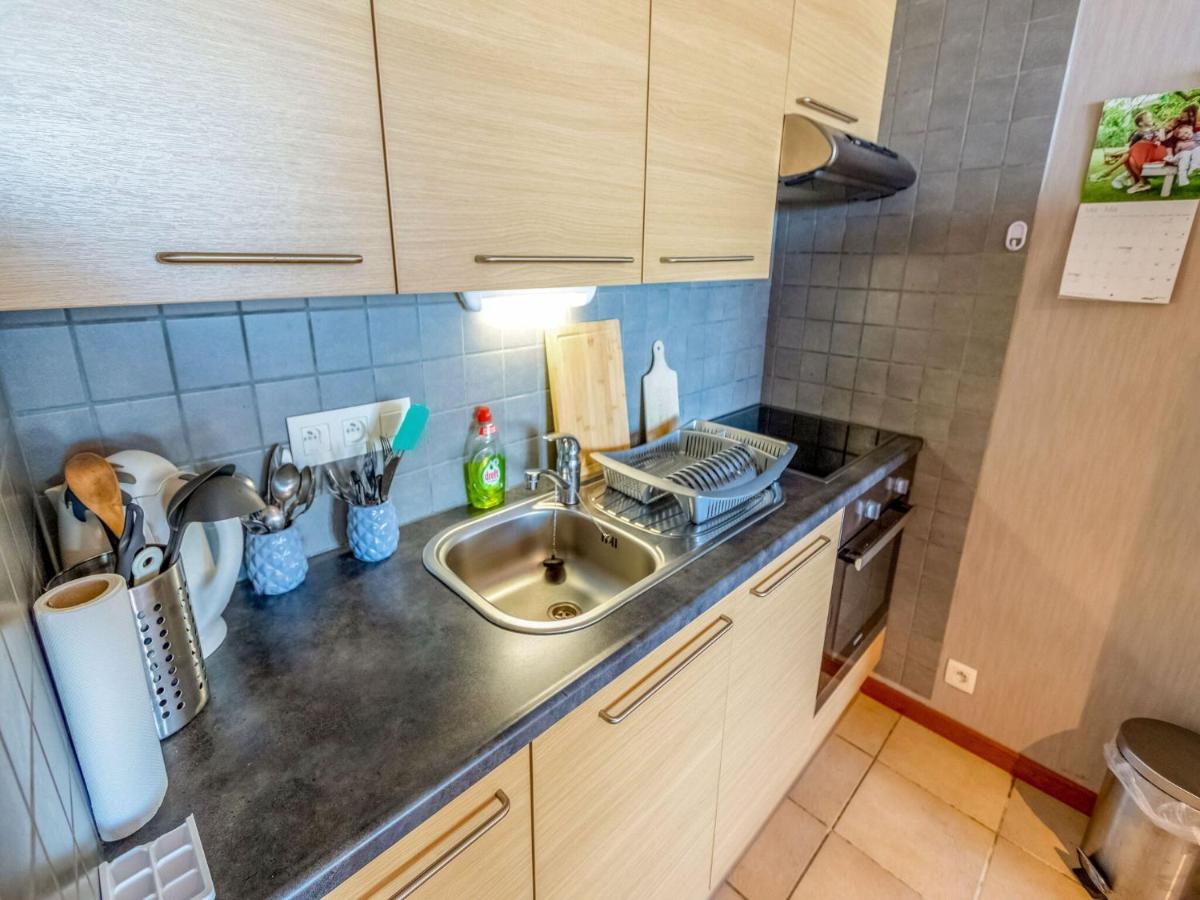 Contemporary Apartment In Oostende With Balcony Экстерьер фото